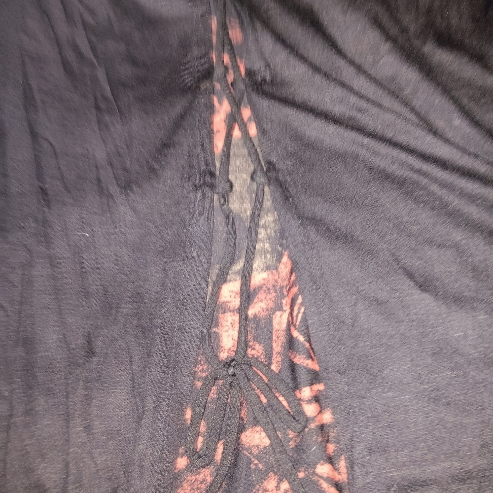 Womans blouse - Picture 3 of 3